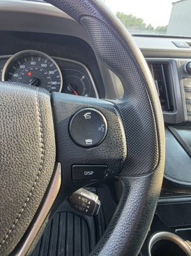 Used 2015 Toyota RAV4 LE image 15
