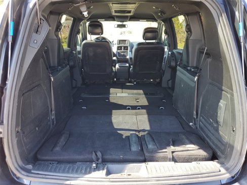 Used 2013 Dodge Grand Caravan R/T w/ Driver Convenience Group image 8