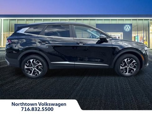 Used 2023 Kia Sportage EX image 2