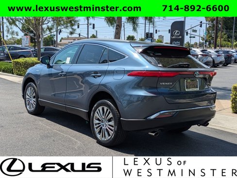 Used 2021 Toyota Venza XLE image 11