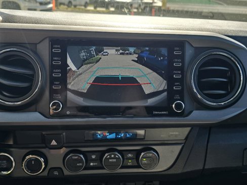 Used 2021 Toyota Tacoma TRD Off-Road image 20
