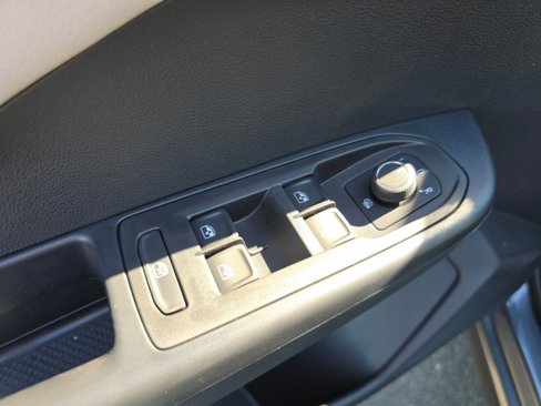 New 2025 Volkswagen Taos S image 24