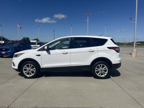 Used 2017 Ford Escape SE image 7