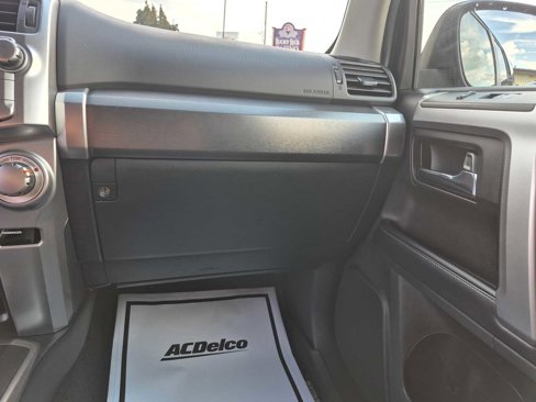 Used 2019 Toyota 4Runner SR5 Premium image 26