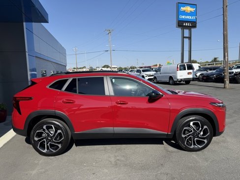 New 2026 Chevrolet Trax RS w/ Sunroof Package image 9