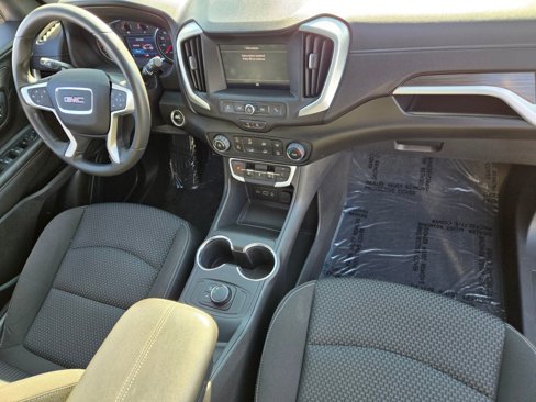 Used 2022 GMC Terrain SLE w/ LPO, Cargo Package image 17