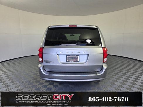 Used 2013 Dodge Grand Caravan SE image 6