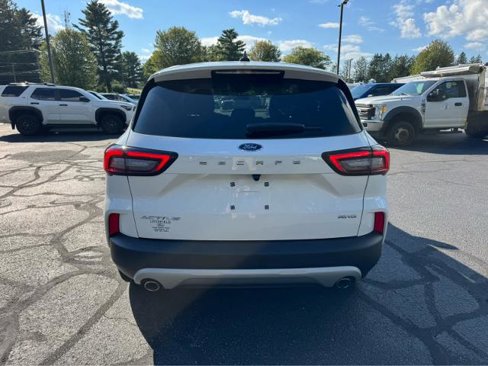 Certified 2025 Ford Escape Active w/ Cold Weather Package image 4
