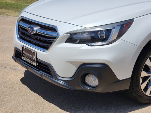 Used 2018 Subaru Outback 3.6R Touring image 11