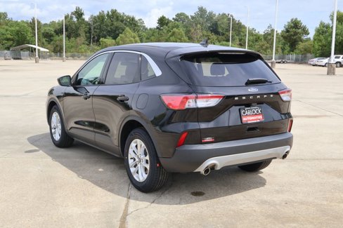Used 2022 Ford Escape SE image 4
