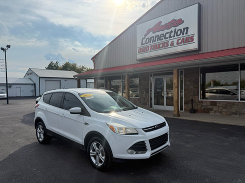 Used 2016 Ford Escape SE image 2