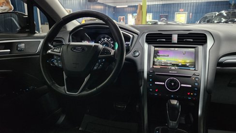 Used 2016 Ford Fusion Titanium image 35