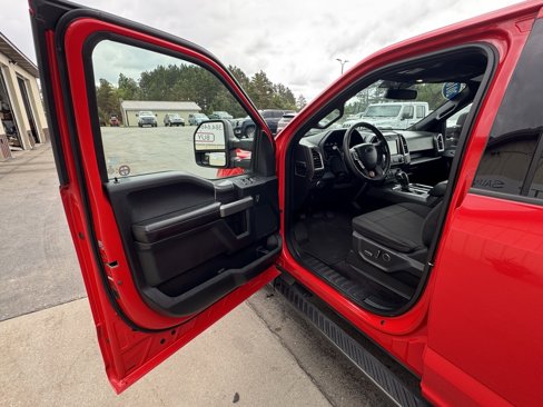 Used 2016 Ford F150 XLT w/ Equipment Group 302A Luxury image 9
