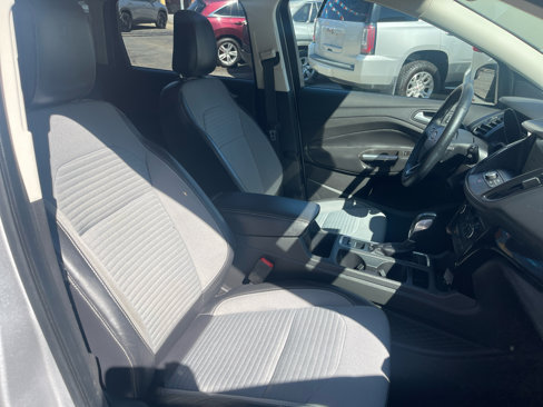 Used 2019 Ford Escape SE image 22