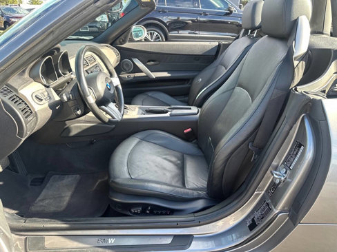 Used 2003 BMW Z4 3.0i image 12