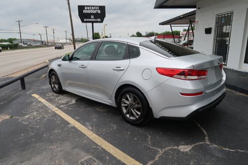 Used 2020 Kia Optima LX image 4