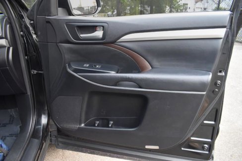Used 2014 Toyota Highlander XLE image 40