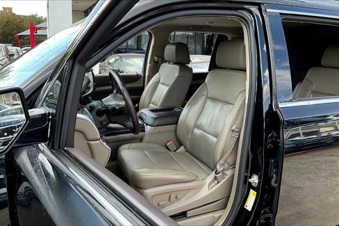 Used 2016 Chevrolet Tahoe LT w/ Luxury Package image 7