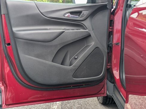 Used 2020 Chevrolet Equinox LT image 11