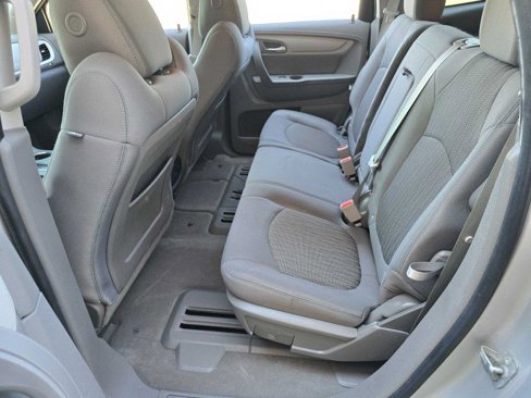 Used 2017 Chevrolet Traverse LS image 10