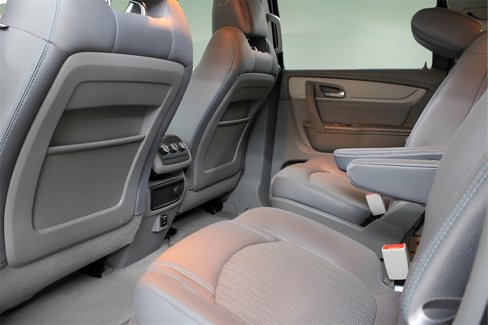 Used 2016 Chevrolet Traverse LT w/ Style and Technology Package image 3