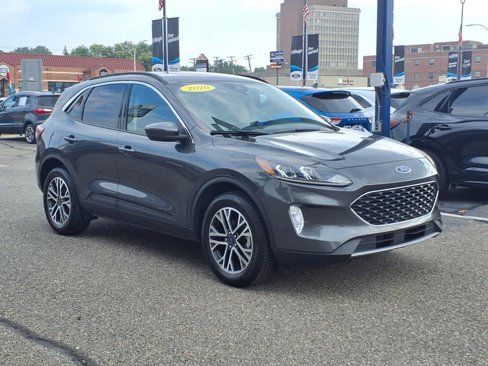Used 2020 Ford Escape SEL image 3