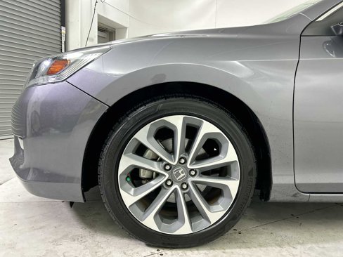 Used 2015 Honda Accord Sport image 18