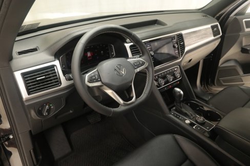 Used 2022 Volkswagen Atlas Cross Sport SE image 35