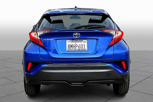 Used 2019 Toyota C-HR LE image 4