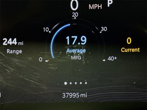 Certified 2022 Jeep Grand Cherokee Limited w/ Luxury Tech Group II image 31