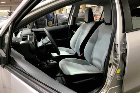 Used 2015 Toyota Prius C One image 7