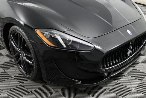 Used 2015 Maserati GranTurismo Sport image 32