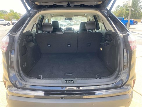 Used 2024 Ford Edge Titanium image 8