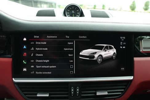 Used 2023 Porsche Cayenne Turbo S image 50