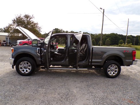 Used 2018 Ford F250 Lariat w/ Lariat Ultimate Package image 25