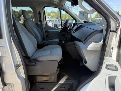 Used 2015 Ford Transit 350 XLT image 12