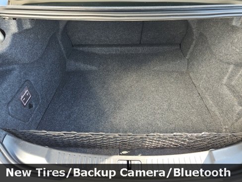 Used 2015 Chevrolet Malibu LT w/ Power Convenience Package image 26