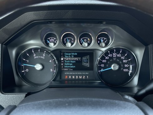 Used 2013 Ford F250 Platinum w/ FX4 Off Road Pkg image 16