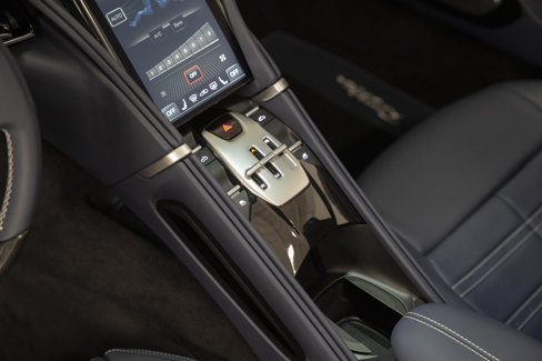 Used 2025 Ferrari Roma Spider image 38