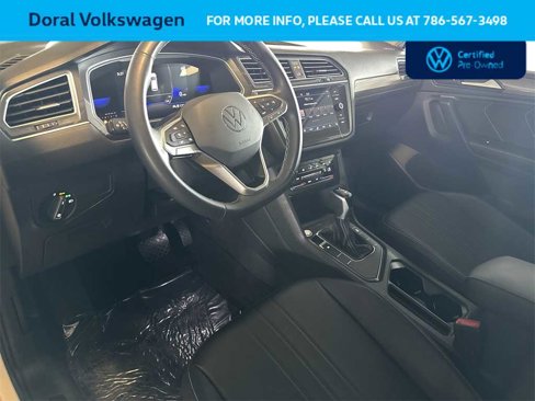 Certified 2023 Volkswagen Tiguan SE image 13