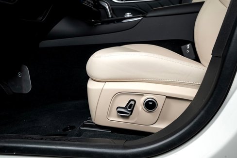 Used 2022 Maserati Levante GT image 21