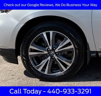 Used 2020 Nissan Pathfinder Platinum image 30