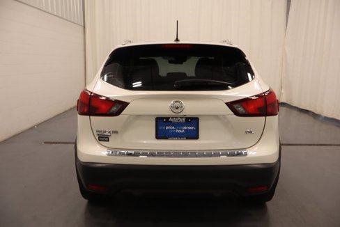 Used 2018 Nissan Rogue Sport SL w/ SL Premium Package image 7