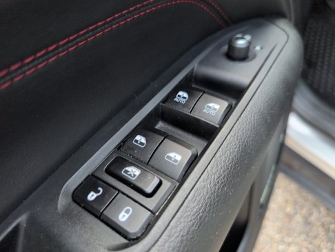 Used 2024 Jeep Compass Trailhawk image 13
