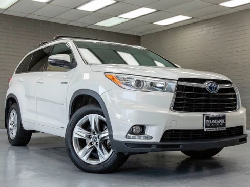 Used 2016 Toyota Highlander Limited image 1