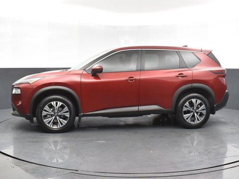 Used 2022 Nissan Rogue SV image 3