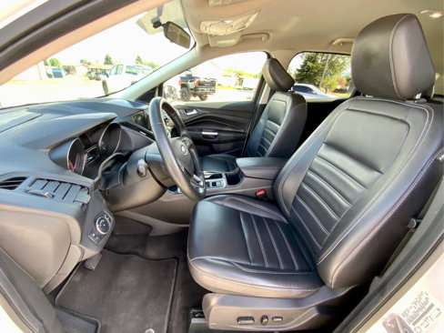 Used 2019 Ford Escape SEL image 25