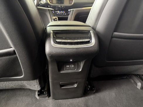 Certified 2021 Cadillac XT6 Sport w/ LPO, ONYX Package image 25