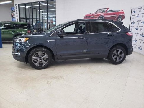Certified 2022 Ford Edge SEL w/ Sport Appearance Package image 4
