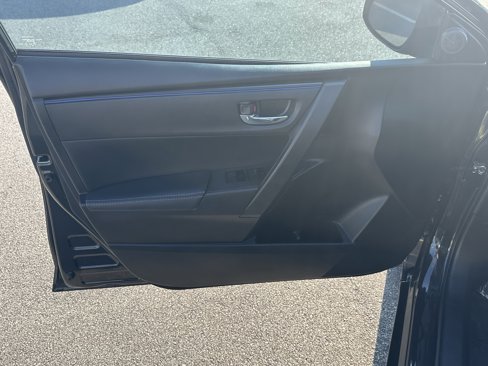 Used 2018 Toyota Corolla L image 13